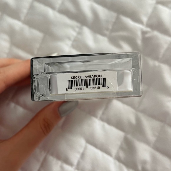 VELOUR NWT Secret Weapon False Lashes - Picture 6 of 6